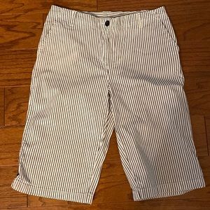 Classic Elements Golf high waste blue & white checkered shorts size 8P